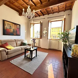 Luxurious View On Santa Croce Florence